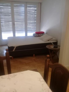 Monoambiente a estrenar Av Colon. Gran Ubicación